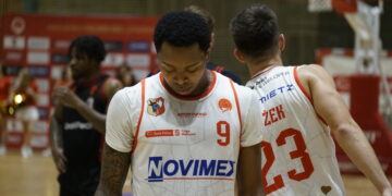 ŁKS zatrzymany w Lesznie. Zwycięstwo Polonii na zakończenie roku (zdjęcia)