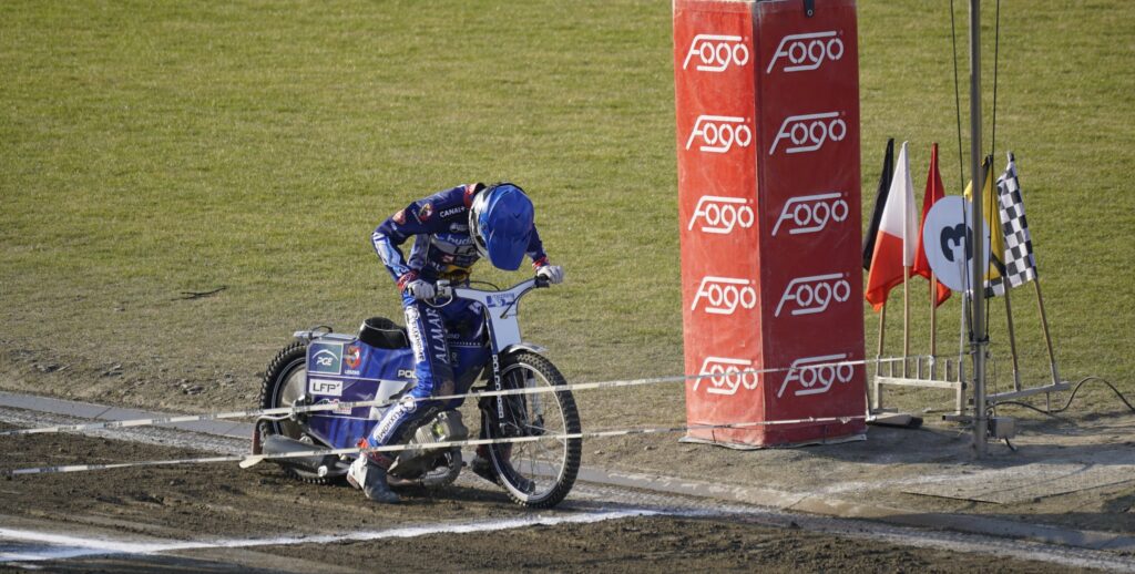  9 Września 2025  ml 0111