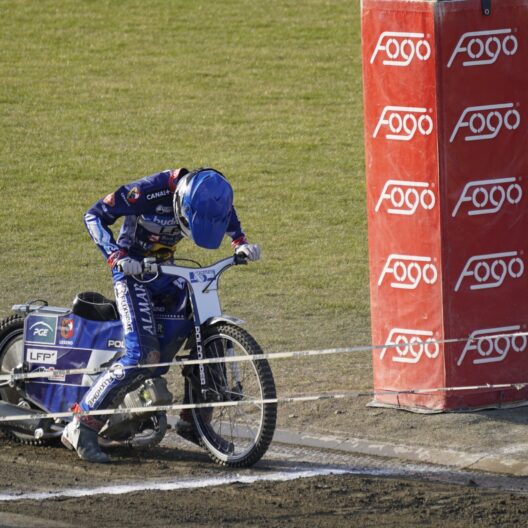  9 Września 2025  ml 0111