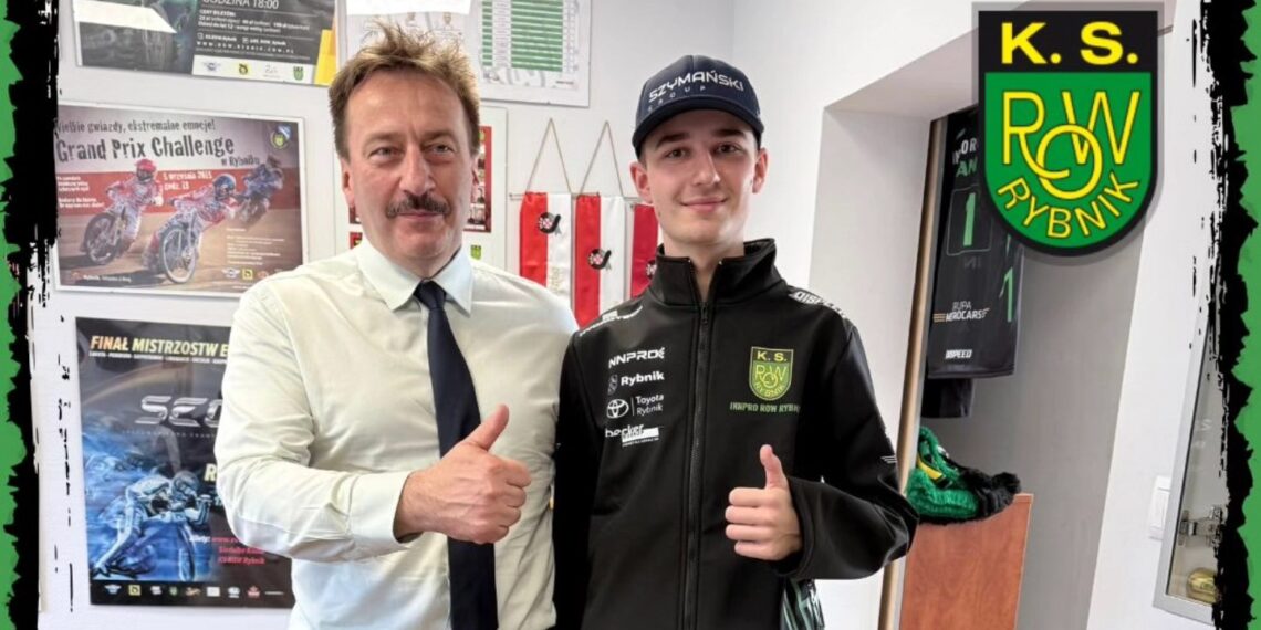 Two Men Stand Side by Side Giving Thumbs Up in a Club Room One in a Dress Shirt and Tie the Other in a Black Sports Jacket with a Ks Row Rybnik Crest with Posters on the Wall and the Club Logo Visible 16 Czerwca 2020 